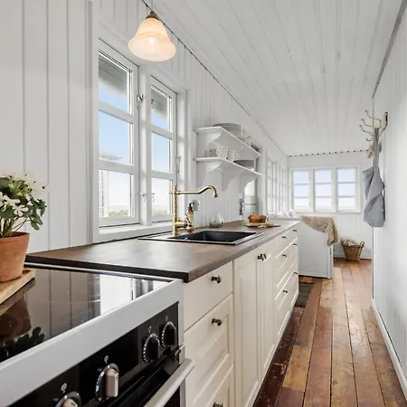 Holiday home Gorgeous In V With Kitchen Esbjerg