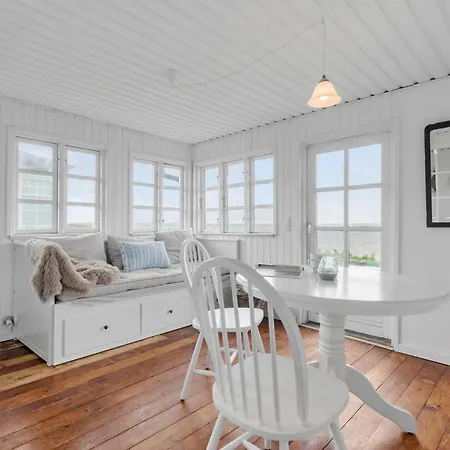 Vakantiehuis 2 Bedroom Front In V *