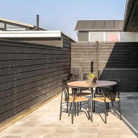 2 Bedroom Front In V * Esbjerg