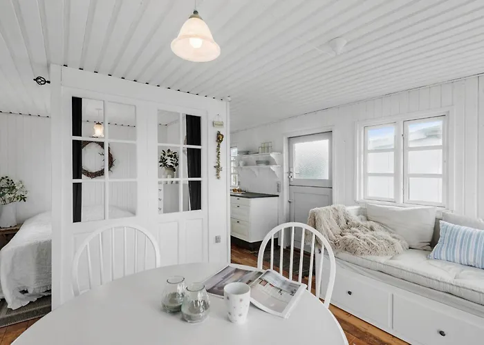 2 Bedroom Front In V Casa vacanze *