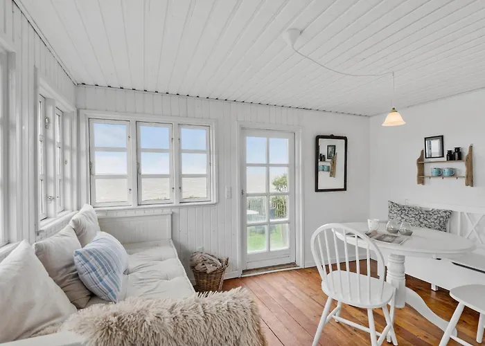 2 Bedroom Front In V * Esbjerg